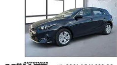 Grau Gebraucht 2025 Kia Ceed Comfort Limousine | 22.945 € (Guter Preis)