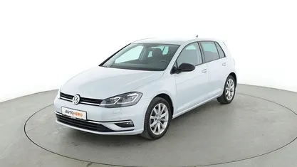 Weiß Gebraucht 2017 VW Golf VII Highline Limousine | 14.950 € (Fairer Preis)