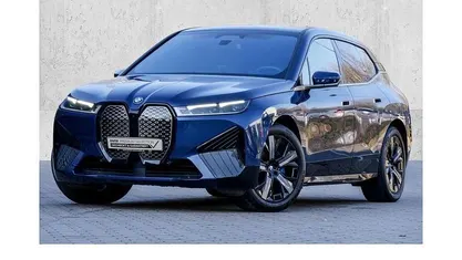 Blau Gebraucht 2022 BMW iX M Sport SUV | 54.895 € (Fairer Preis)