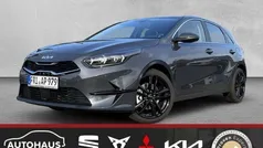 Grau Gebraucht 2024 Kia Ceed Spirit Limousine | 26.850 € (Fairer Preis)