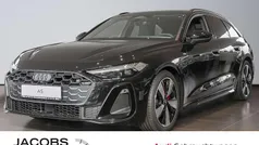 Mythosschwarz metallic Gebraucht 2025 Audi A5 Ambiente Coupé | 57.930 € (Fairer Preis)