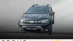 Perlmuttschwarz Gebraucht 2023 Dacia Duster Extreme SUV | 21.975 € (Fairer Preis)