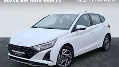 Weiß Neu 2024 Hyundai i20 Trend Limousine | 21.390 € (Guter Preis)