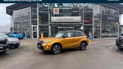 Gelb Gebraucht 2025 Suzuki Vitara Comfort+ SUV | 27.990 € (Fairer Preis)