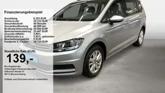 Oyster silver Gebraucht 2024 VW Touran Comfortline Van / Kleinbus | 29.720 € (Guter Preis)