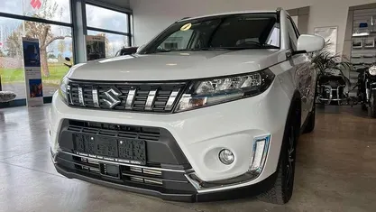 Gebraucht 2023 Suzuki Vitara Comfort SUV | 22.490 € (Fairer Preis)