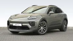 Aventuringrünmetallic Gebraucht 2024 Porsche Macan SUV | 86.490 € (Fairer Preis)