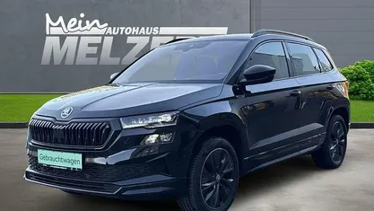 Schwarz Gebraucht 2024 Skoda Karoq SportLine SUV | 36.880 € (Fairer Preis)
