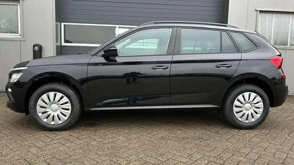 Gebraucht 2025 Skoda Kamiq Selection SUV | 25.440 € (Guter Preis)