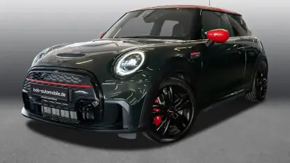 Gebraucht Mini John Cooper Works 231 PS (169 kW) 2022 Rebel green Kleinwagen