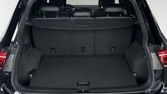 Gebraucht 2025 VW Tiguan Allspace R-line SUV | 45.490 € (Guter Preis)