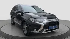 P) (schwarz Gebraucht 2018 Mitsubishi Outlander Top SUV | 19.900 € (Fairer Preis)