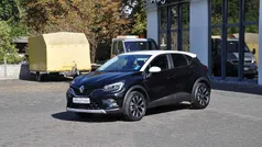 Schwarz + weiss Gebraucht 2023 Renault Captur Evolution SUV | 18.900 € (Fairer Preis)