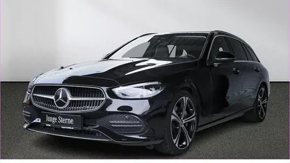 Gebraucht Mercedes C300 Avantgarde 265 PS (194 kW) 2022 Schwarz Limousine