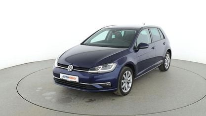 Używany VW Golf VII Highline 150 KM (110 kW) 2018 Niebieski Sedan/Limuzyna