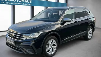 Gebraucht VW Tiguan Allspace Life 150 PS (110 kW) 2022 Schwarz SUV