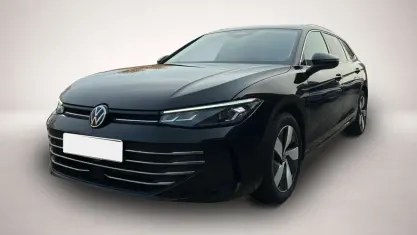 Gebraucht VW Passat Business 150 PS (110 kW) 2025 Schwarz Kombi