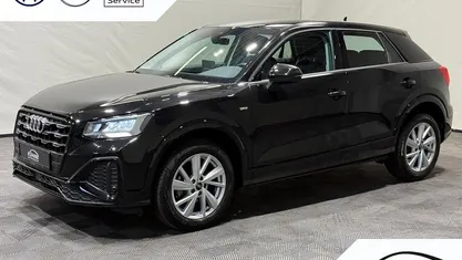 Gebraucht Audi Q2 S-Line 150 PS (110 kW) 2024 Mythosschwarz metallic SUV