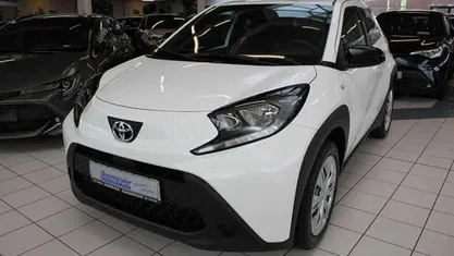 Gebraucht 2025 Toyota Aygo X Business Edition SUV | 18.490 € (Fairer Preis)
