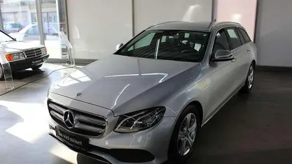 Silber Gebraucht 2018 Mercedes E220 Avantgarde Kombi | 26.790 € (Fairer Preis)