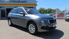 Graphitgrau Gebraucht 2024 Skoda Kamiq SUV | 23.990 € (Fairer Preis)
