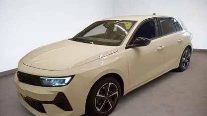 Gebraucht 2024 Opel Astra Limousine | 22.990 € (Fairer Preis)