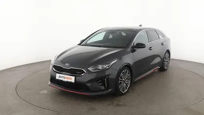 Grau Gebraucht 2020 Kia ProCeed Kleinwagen | 19.960 € (Guter Preis)