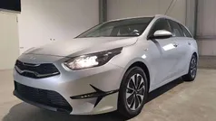 Sparklingsilber Gebraucht 2024 Kia Ceed Sportswagon Kombi | 24.350 € (Guter Preis)