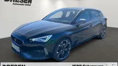 Mitternachtsschwarz Gebraucht 2024 Cupra Leon VZ Limousine | 30.690 € (Superpreis)