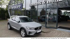 Grau metallic Gebraucht 2024 Volvo XC40 Core SUV | 37.890 € (Guter Preis)