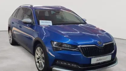 Gebraucht Skoda Superb 190 PS (139 kW) 2020 Race blau metallic Kombi