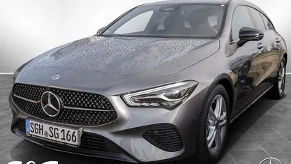Usado Mercedes CLA200 Shooting Brake Progressive 163 HP (119 kW) 2026 Carrinha