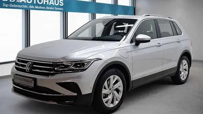 Silber Gebraucht 2023 VW Tiguan Elegance SUV | 32.360 € (Fairer Preis)