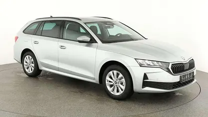 Gebraucht 2025 Skoda Octavia Selection Kombi | 35.184 € (Guter Preis)