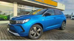 Blau/metallic lackierung drei schichten perlglänzend Gebraucht 2023 Opel Grandland X Elegance SUV | 27.550 € (Fairer Preis)