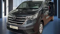 Grau Gebraucht 2024 Renault Trafic Van | 37.990 € (Fairer Preis)
