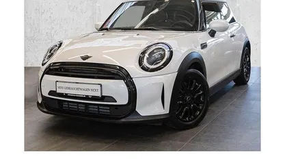 Gebraucht Mini Cooper Pepper 136 PS (100 kW) 2023 Weiß Kleinwagen