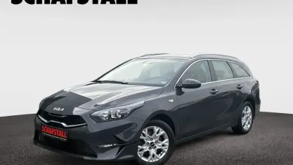 Gebraucht Kia Ceed Sportswagon Comfort 136 PS (100 kW) 2022 Grau (dark penta) Kombi