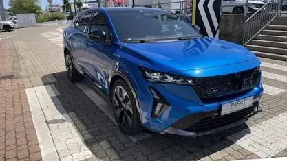 Neu Renault Rafale Esprit Alpine 200 PS (147 kW) 2025 Gipfelblau metallic, black pearlschwarz metallic (blau) SUV