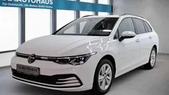 Weiß Gebraucht 2023 VW Golf VIII Life Kombi | 22.130 € (Fairer Preis)