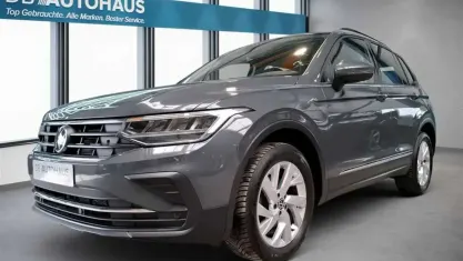 Gebraucht VW Tiguan Life 150 PS (110 kW) 2022 Grau SUV