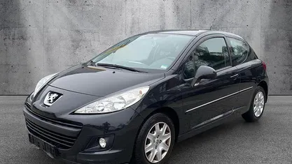 Gebraucht Peugeot 207 Filou 73 PS (53 kW) 2012 Farbe schwarz obsidien/metalliclackierung mit schutzlack Limousine