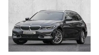 Grau Gebraucht 2021 BMW 330 Luxury Line Kombi | 29.999 € (Fairer Preis)