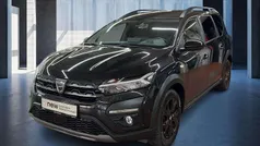 Perlmut schwarz Gebraucht 2022 Dacia Jogger Extreme Van / Kleinbus | 20.270 € (Etwas zu teuer)