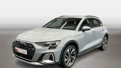 Gebraucht Audi A3 Ambiente 150 PS (110 kW) 2025 Pfeilgrau perleffekt Limousine