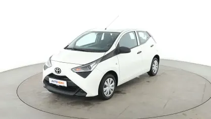 Usata Toyota Aygo X-play 72 CV (52 kW) 2018 Bianco Utilitaria