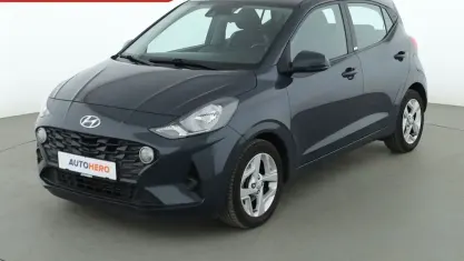 Gebraucht Hyundai i10 Trend 67 PS (49 kW) 2021 Grau Kleinwagen