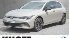 Gebraucht 2024 VW Golf VIII Move Kleinwagen | 30.489 € (Fairer Preis)