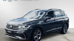 Grau Gebraucht 2021 VW Tiguan R-line SUV | 31.490 € (Fairer Preis)