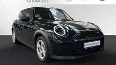 Midnight black metallic Gebraucht 2024 Mini Cooper Kleinwagen | 27.490 € (Fairer Preis)